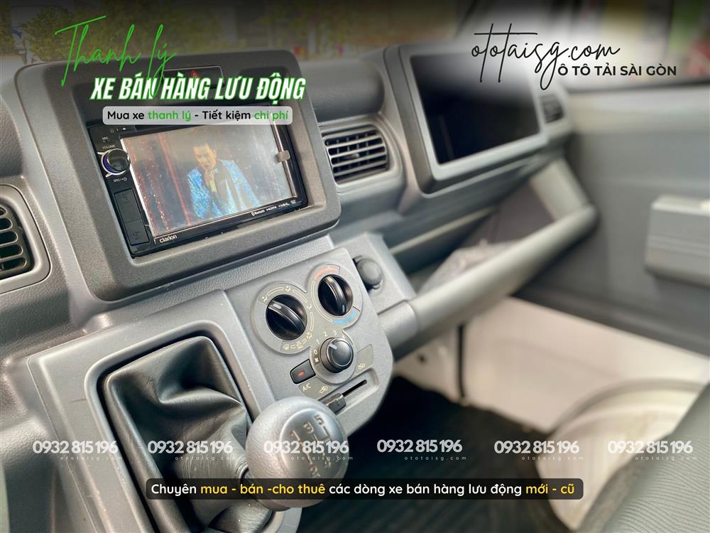 Xe Suzuki bán hàng lưu động được trang bị full options nhưu màn hình LCD, máy lạnh
